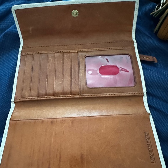 Dooney & Bourke White and Brown Leather Handbag with Wallet - Picture 6 of 6